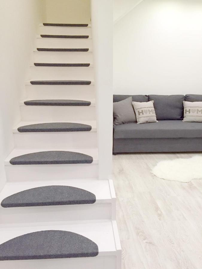 Center With Gym & Appartement